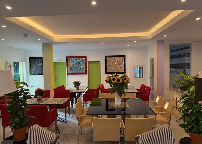 Dada Art 1-zimmer * برلين